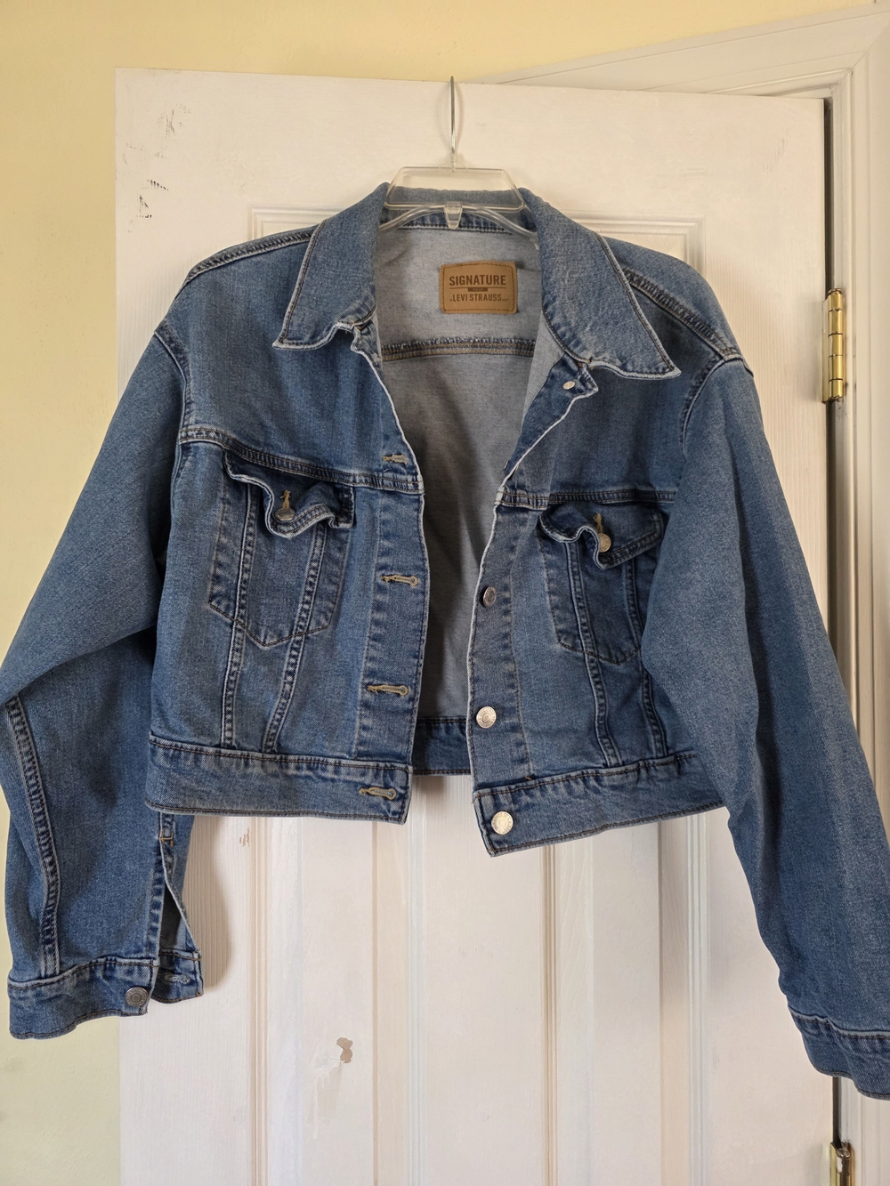 Levi's Light Blue Cropped Denim Jacket - Women